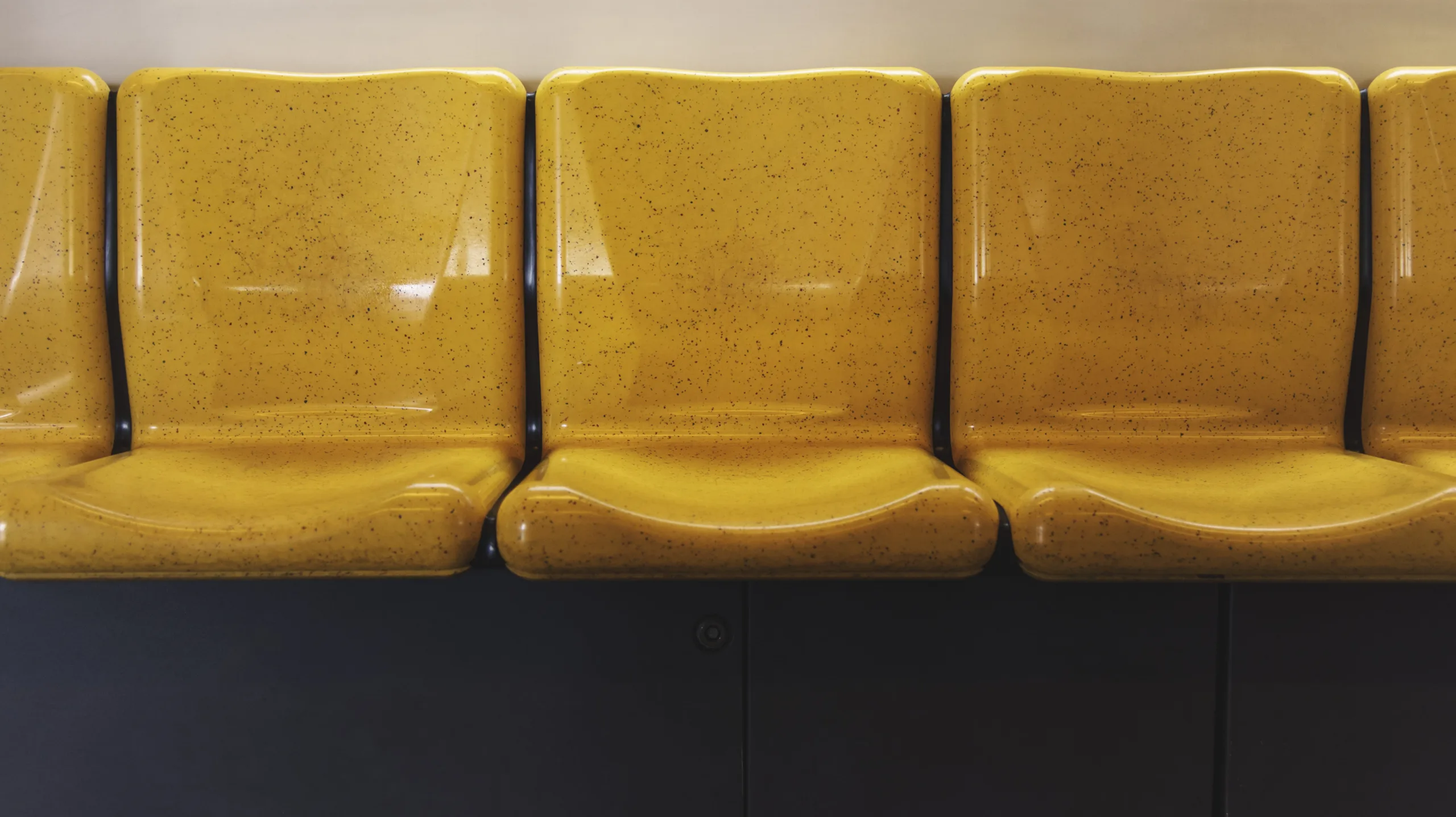 Essential characteristics of colorants for plastic furniture